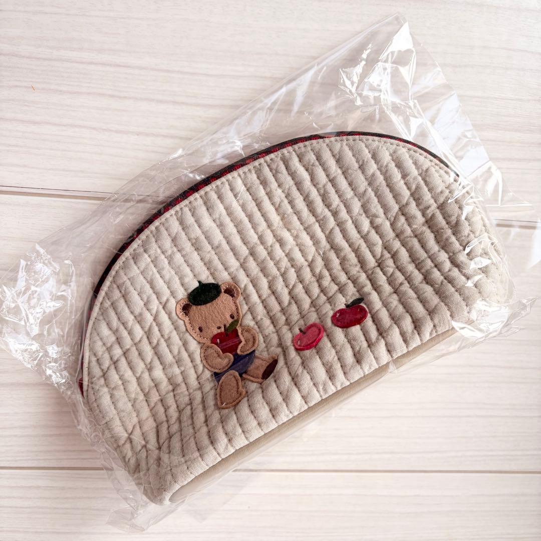 ファミリアポーチ　ファミリアピオヌンナルコラボpionunmal