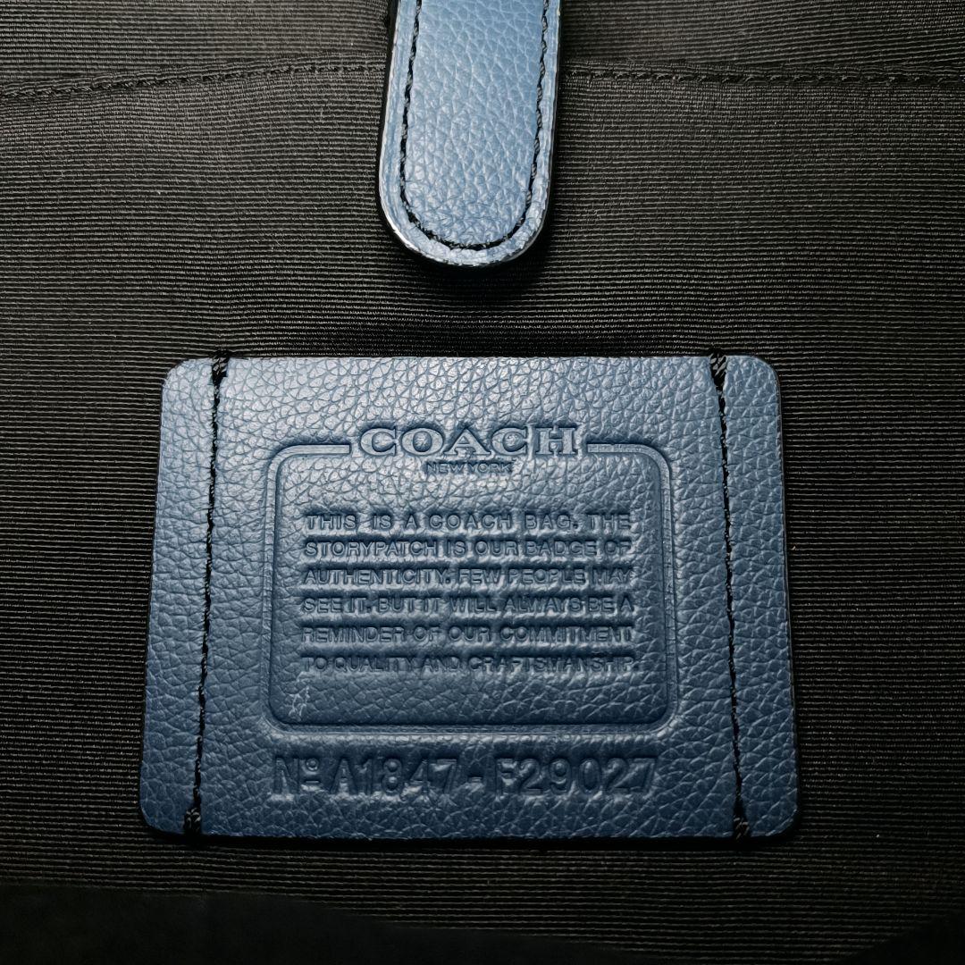 希少美品 COACH フラワープリント ボディバッグ　ネイビー レザー 花柄