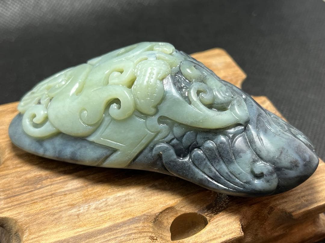 手彫り！和田玉★置物、握り石★証明書付き 中国美術06