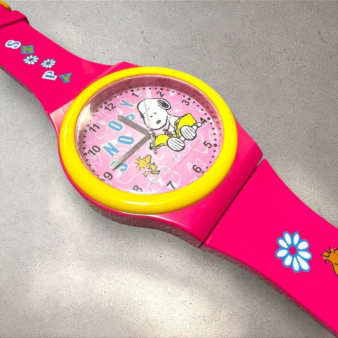 昭和レトロ　SNOOPY 特大 腕時計型 可愛い掛時計スヌーピー PEANUTS