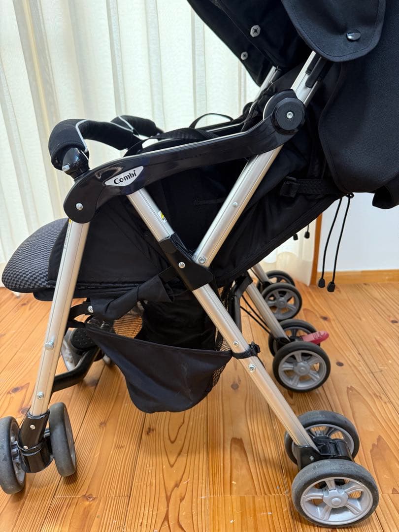 Combi 双子用ベビーカー