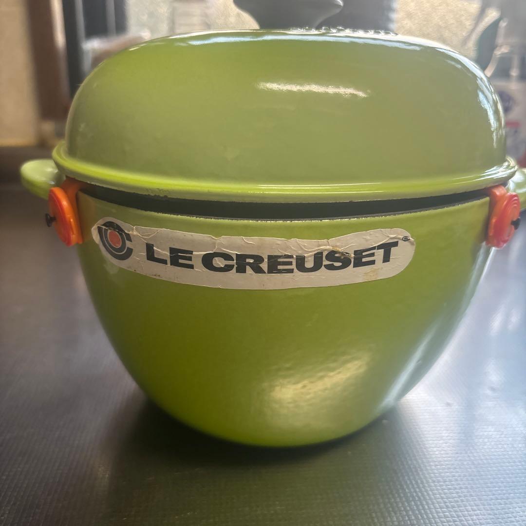ルクルーゼ　グリーンアップル　お鍋　廃盤