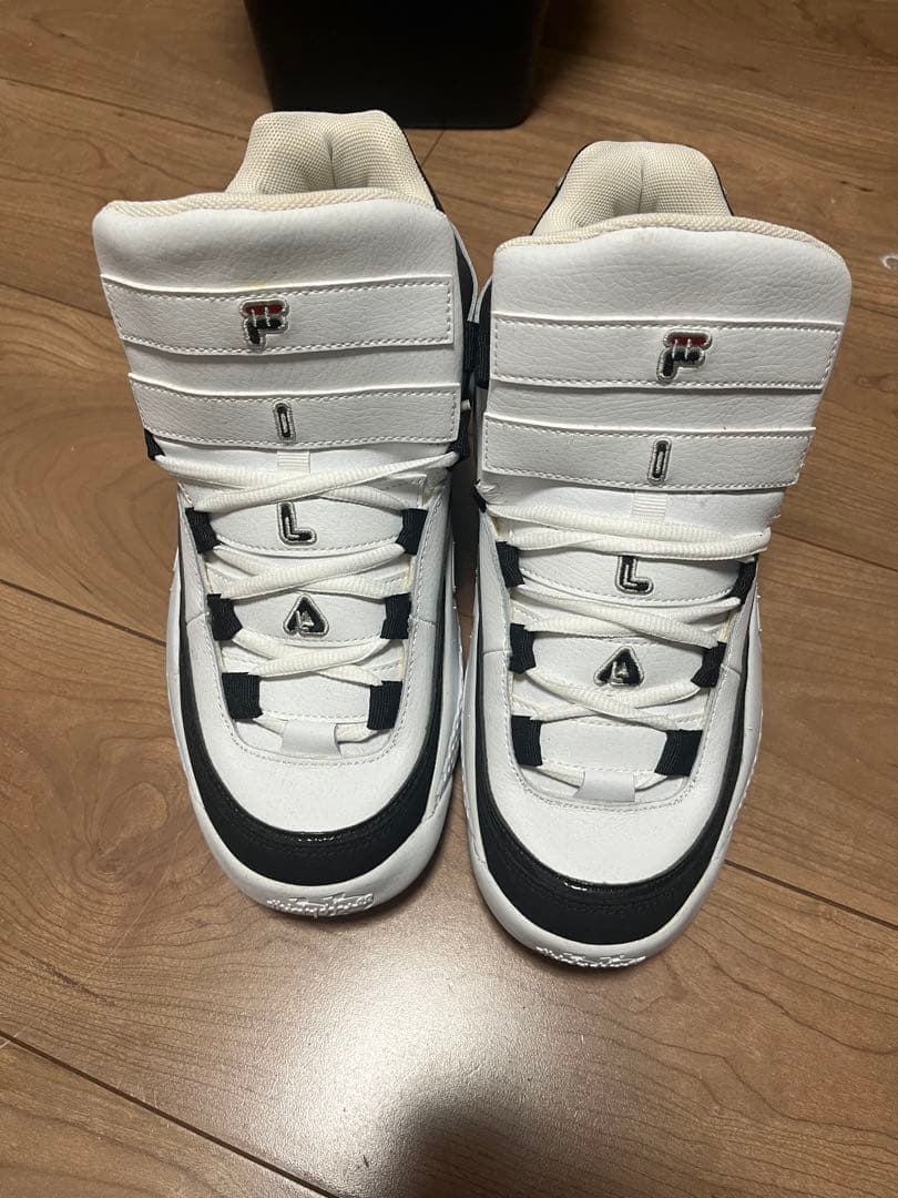 FILA グラントヒル3 スニーカーシューズ ホワイト