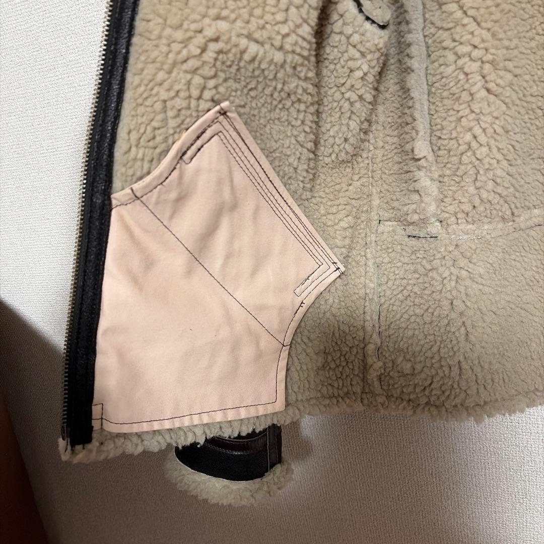 CAPCOM BIOHAZARD レオンモデル B-6 ムートンジャケット