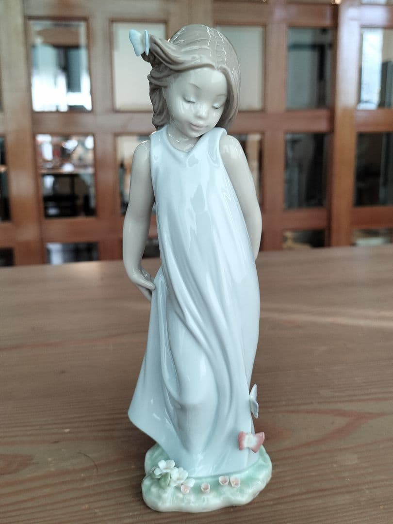 LLADRO リヤドロ(蝶とお友達) 　作家サイン入り＃6963