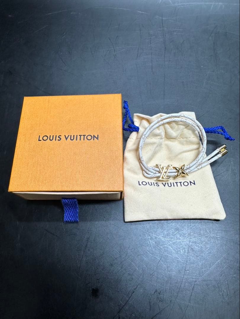 た*み様 極美品　ルイヴィトン　ブレスレット　LVブルームモノグラム　フラワー