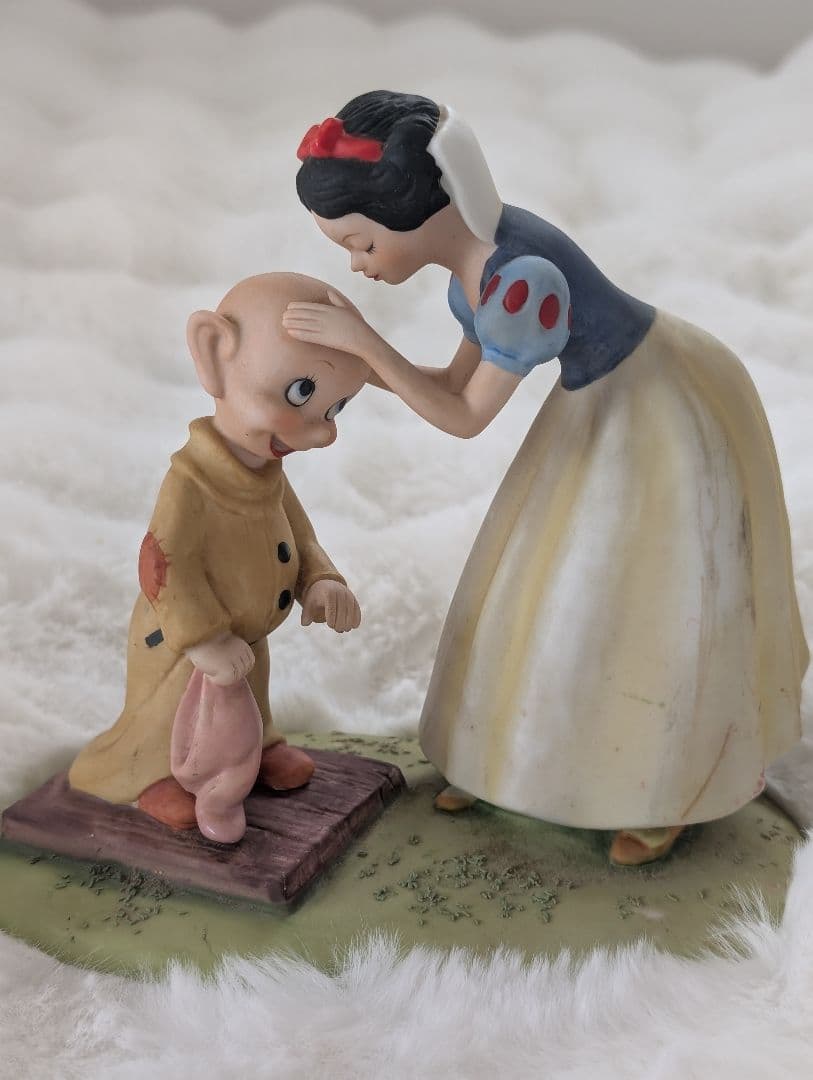 ディズニーランド　白雪姫と小人　おとぼけ　陶器置物　レア　フィギュア