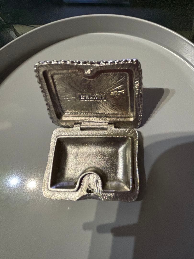 エスティローダーソリッドパフュームコンパクト