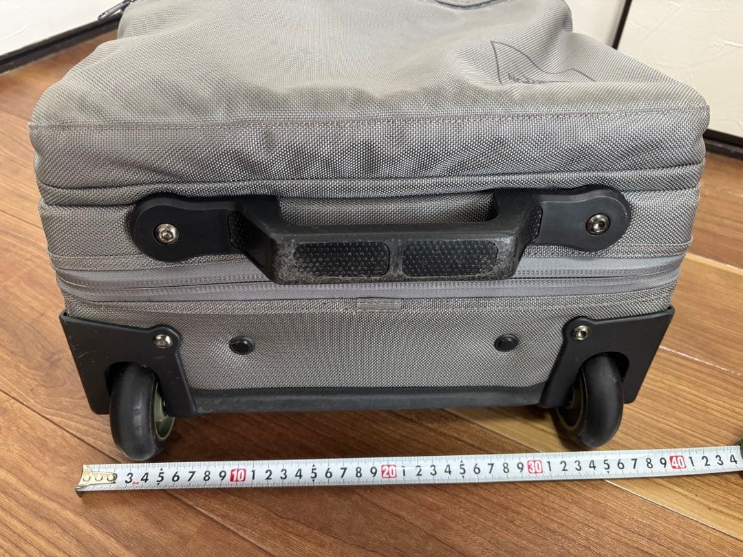 【YK様】THE NORTH FACE シャトルローラーキャリーケース グレー