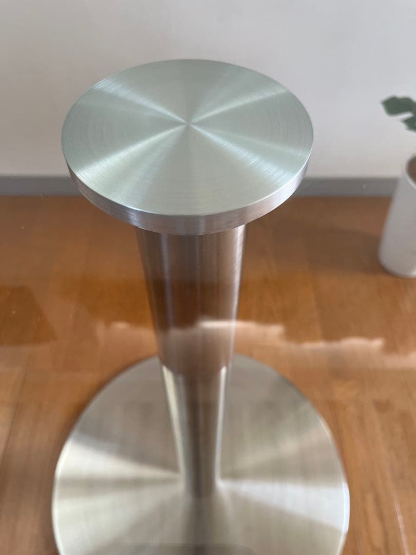 モダンスタイル　ガラステーブル　φ800 ミッドセンチュリー　ダイニング　カフェ