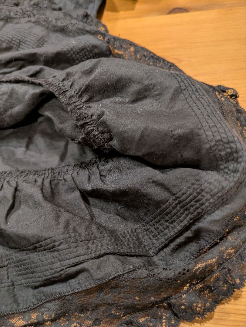 ピンクハウス ピンタック、フランスレース、リボン、フリルスリーブ ブラウス値下げ