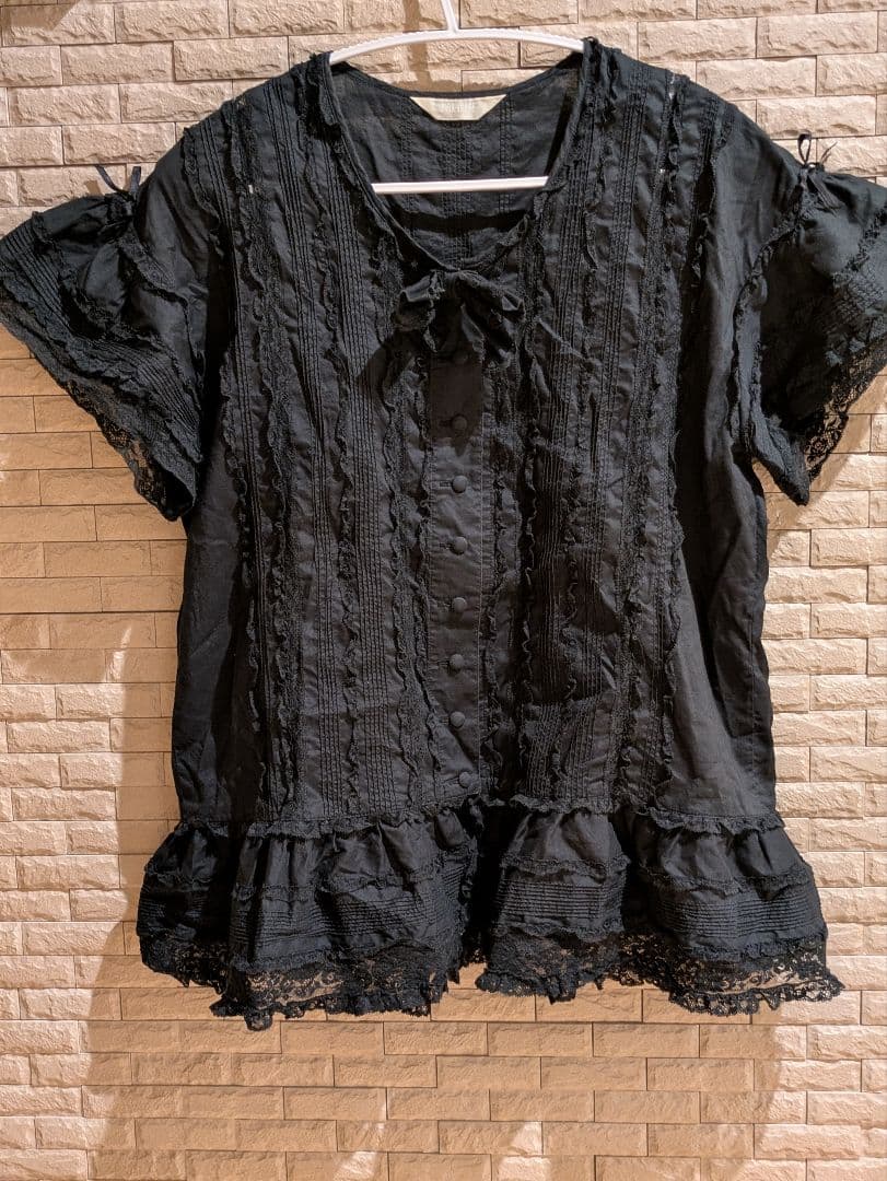 ピンクハウス ピンタック、フランスレース、リボン、フリルスリーブ ブラウス値下げ