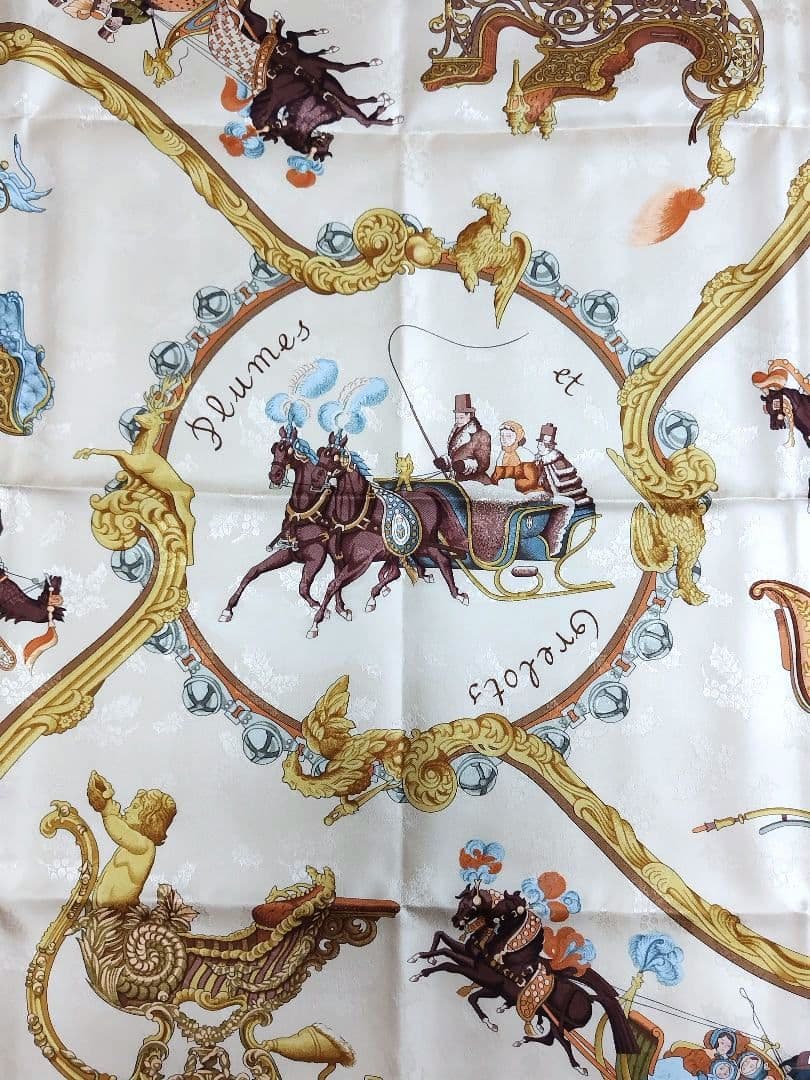 【未使用、スカーフのみ】HERMES　エルメス　スカーフ　羽飾りと鈴　カレ90