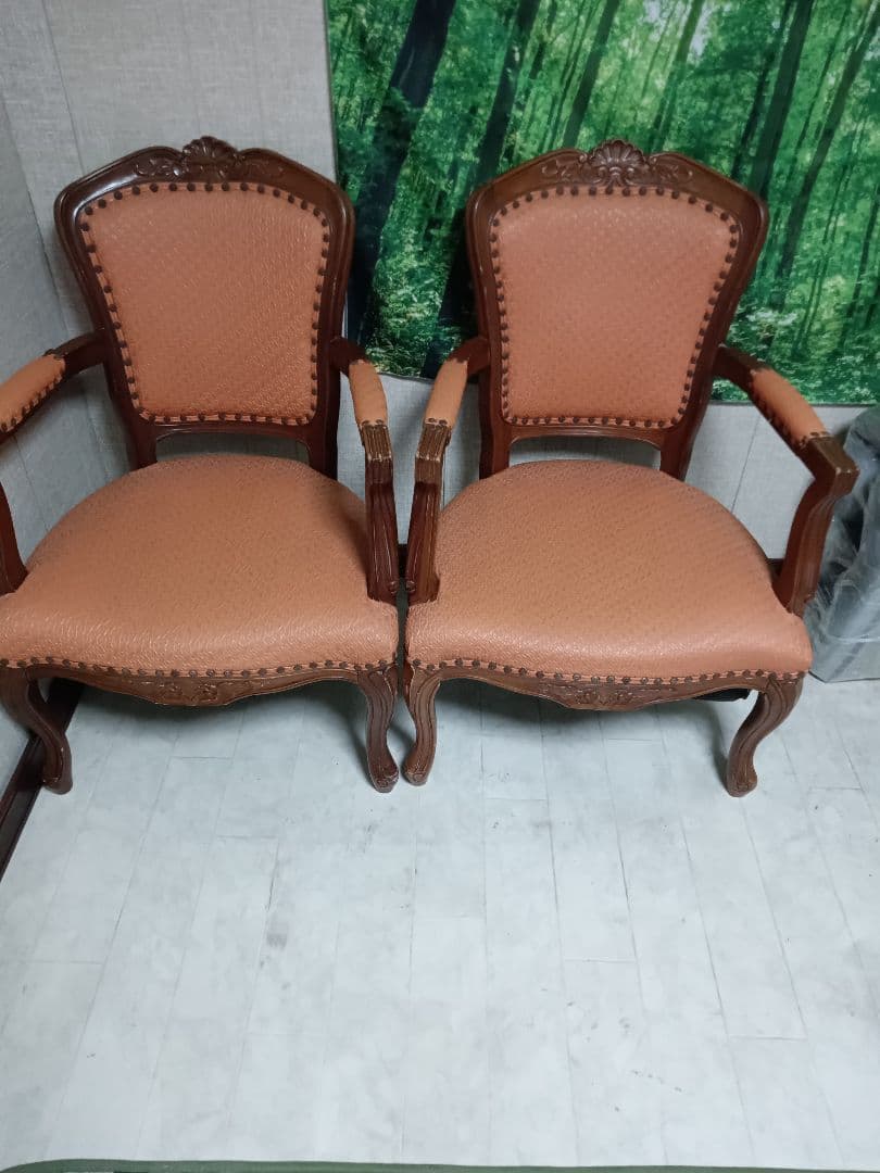 激安！１脚２０万以上！お洒落な猫脚のアンティークビンテージスタッズ付きチェアー