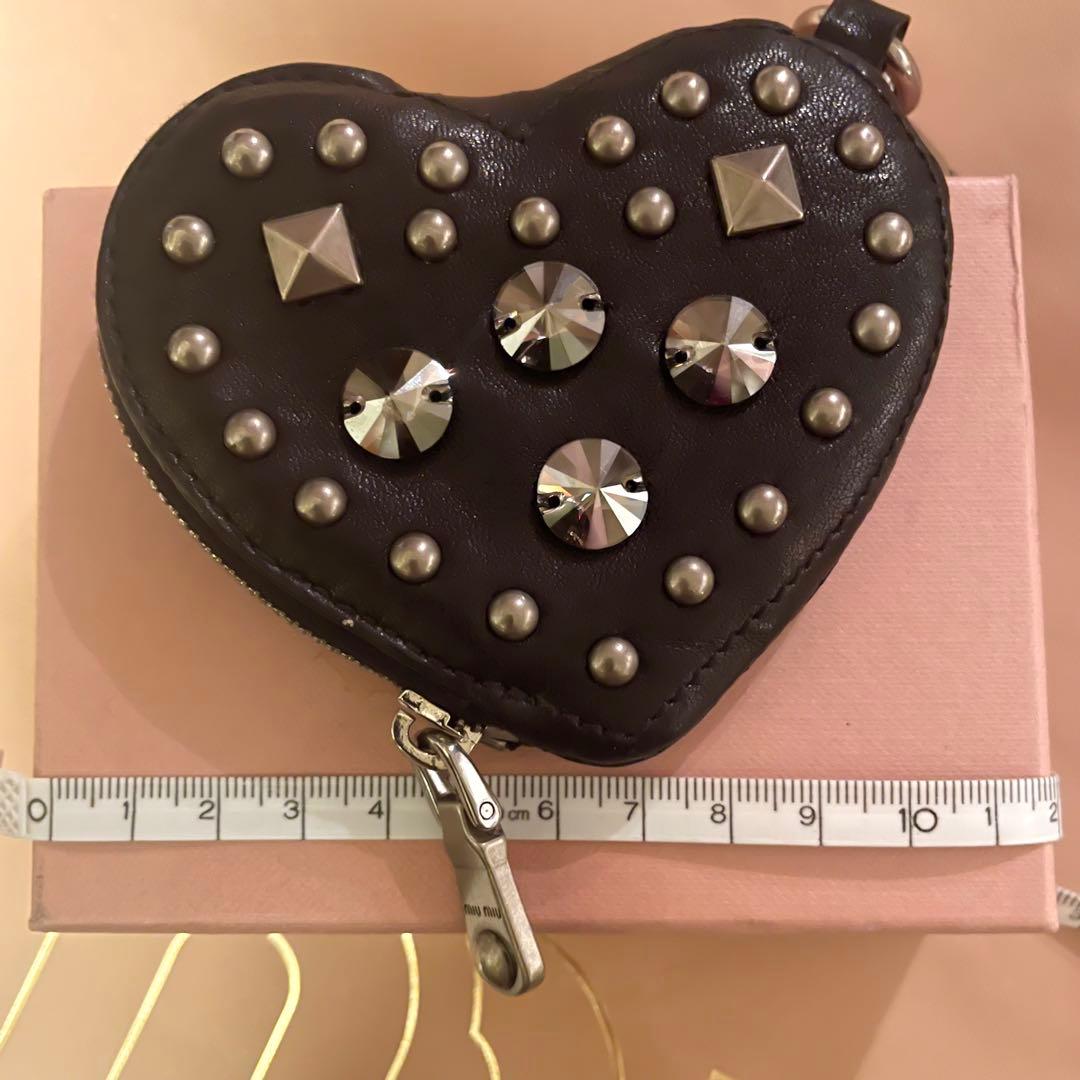 ももももももかMIU MIU ハート型 レザー クリスタル チャーム