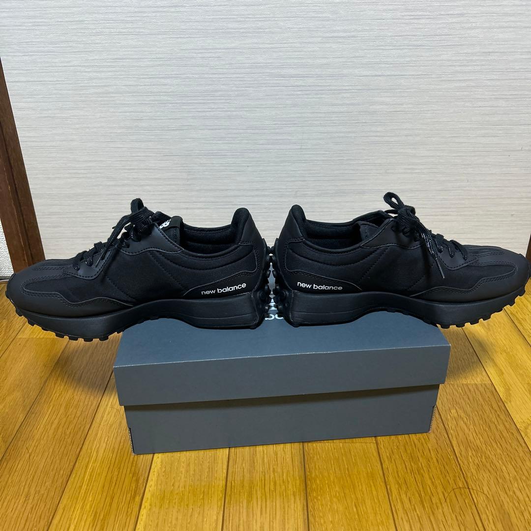 New Balance 327 オールブラック