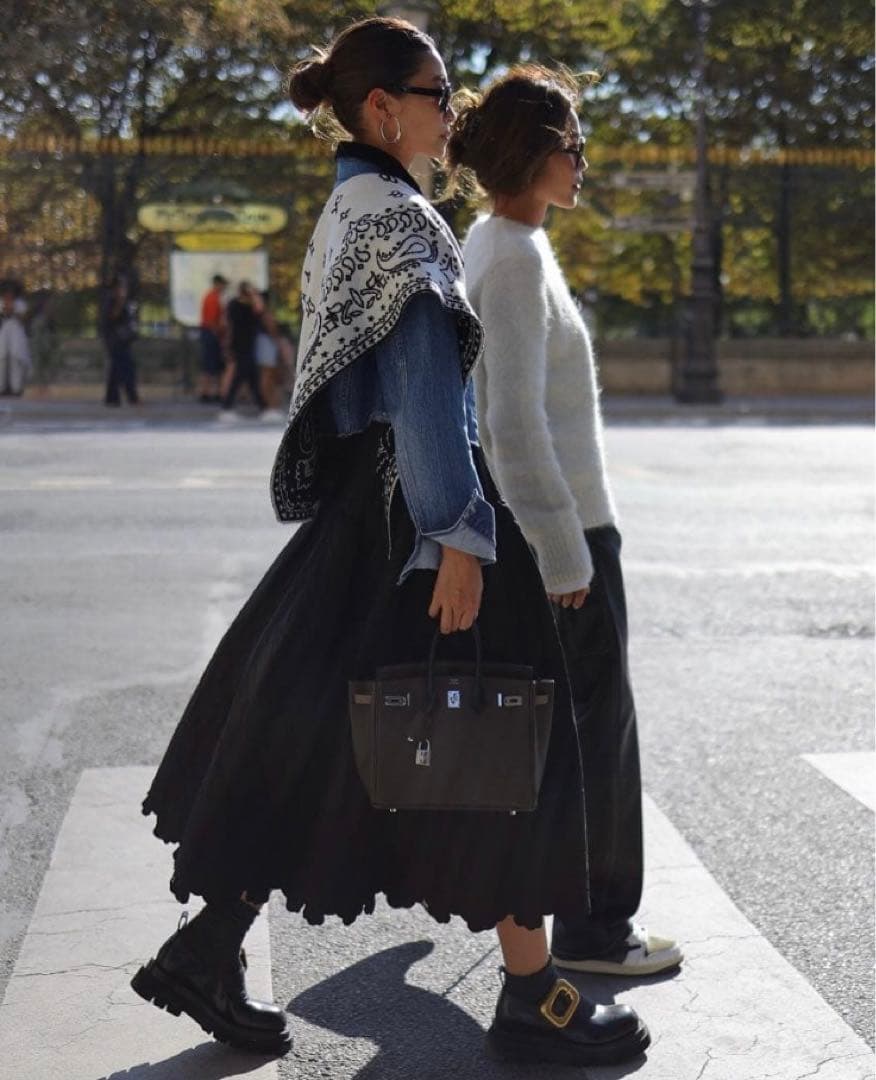 Gypsohila ジプソフィア ペイズリーニットストール