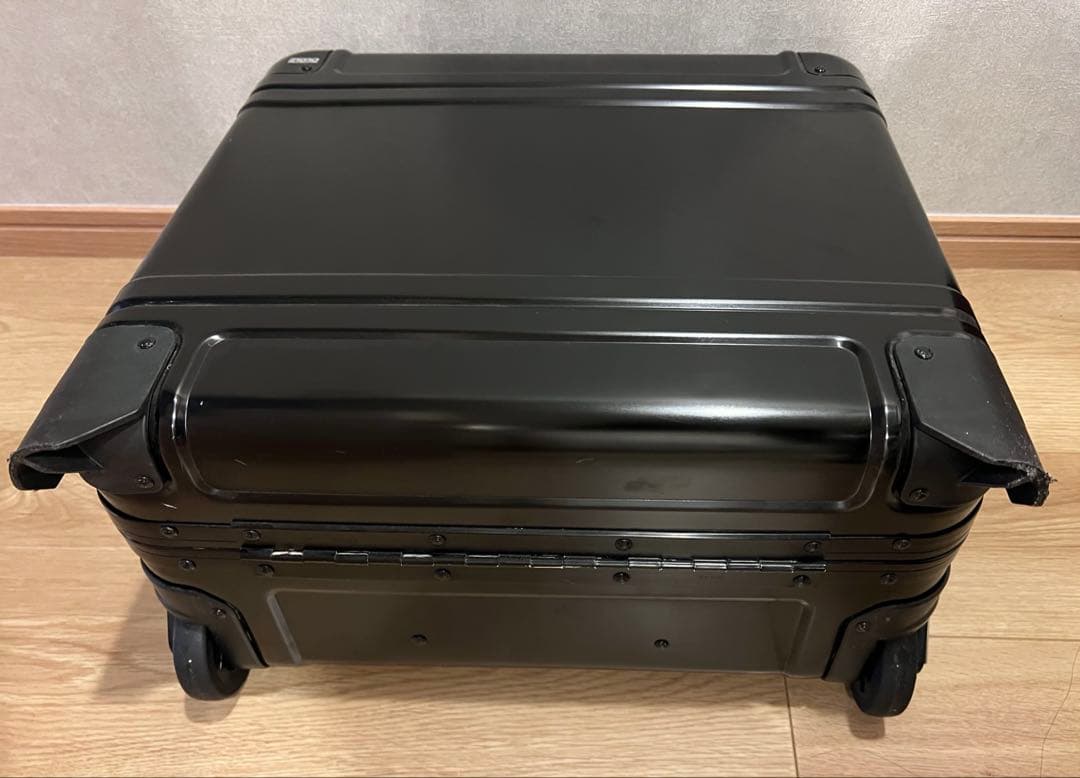 ZERO HALLIBURTON ゼロハリバートン　29L キャリーケース