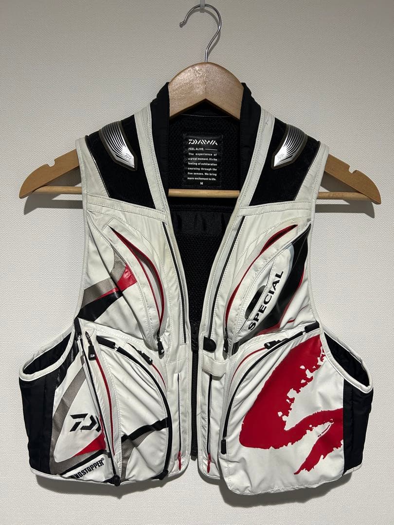 DAIWA SPECIALベスト　キャップ