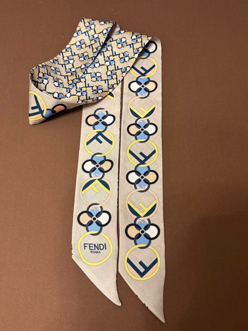 FENDI ラッピー フェンディスカーフ fendiラッピー