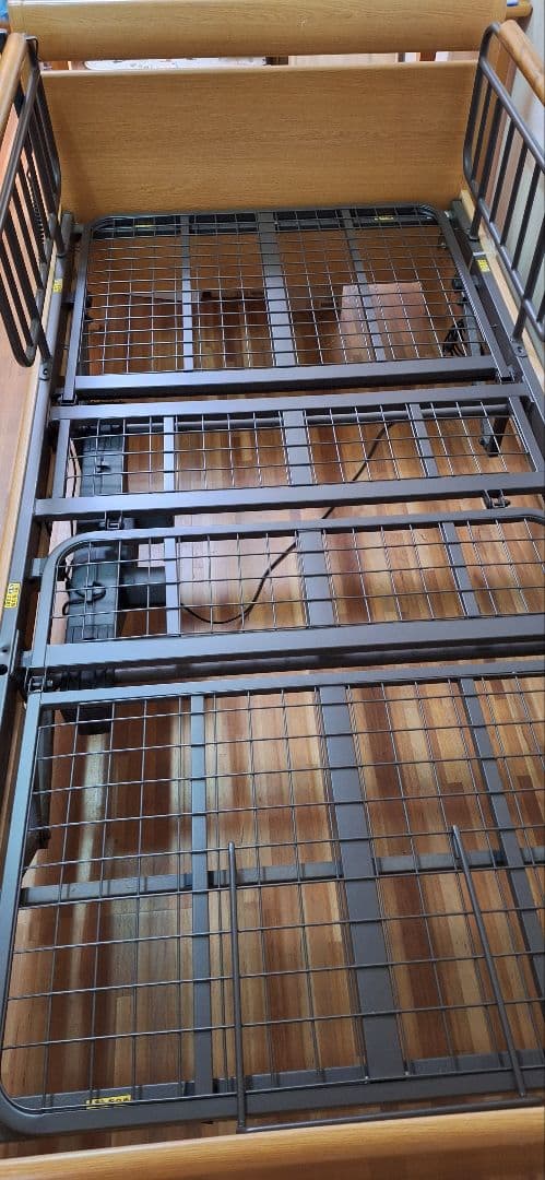 グランツ電動ベッド シングル 手すり付き 【引取限定】