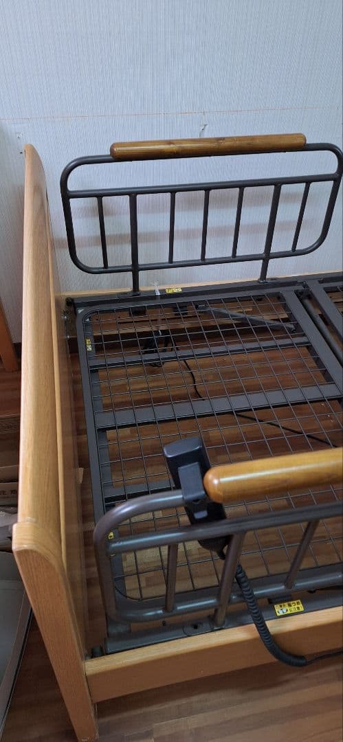 グランツ電動ベッド シングル 手すり付き 【引取限定】