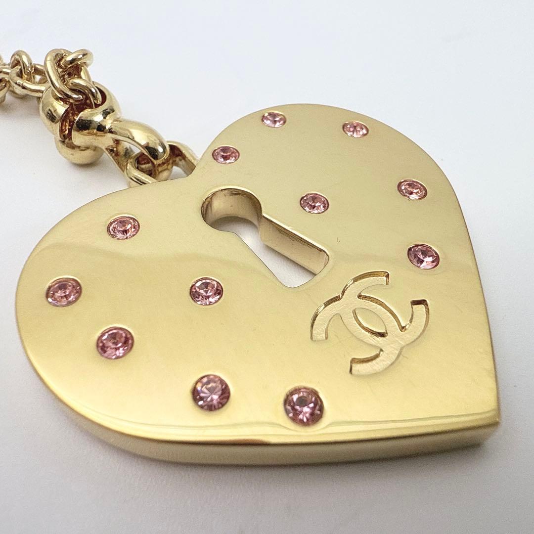 シャネル ハートモチーフ バッグチャーム キーホルダー CCロゴ ゴールド 美品