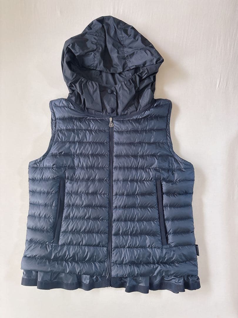 モンクレール MONCLER フード付き ダウンベスト
