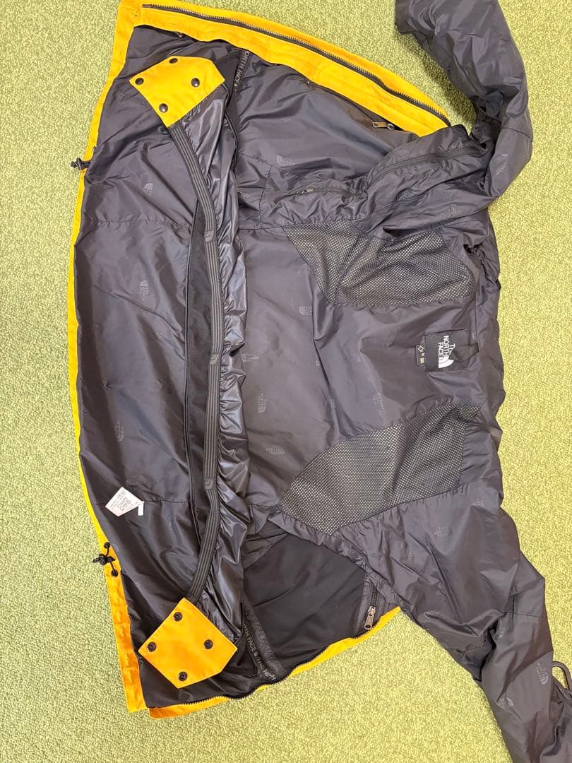 THE NORTH FACE マウンテンパーカー　NP61540