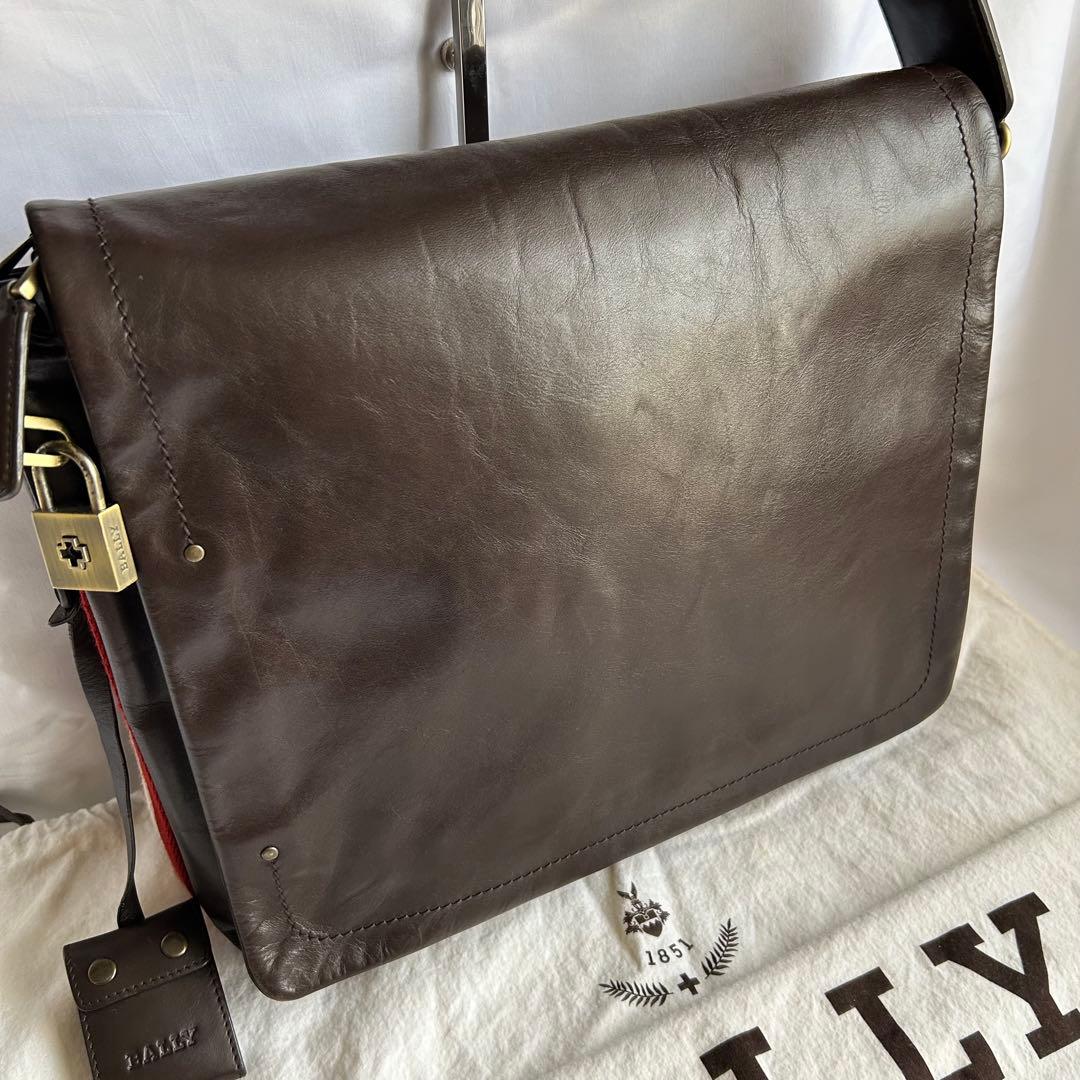 【美品】BALLY バリー ショルダーバッグ メッセンジャーバッグ ブラウン