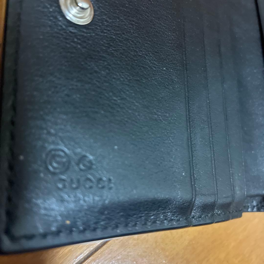 GUCCI ブラック二つ折り財布