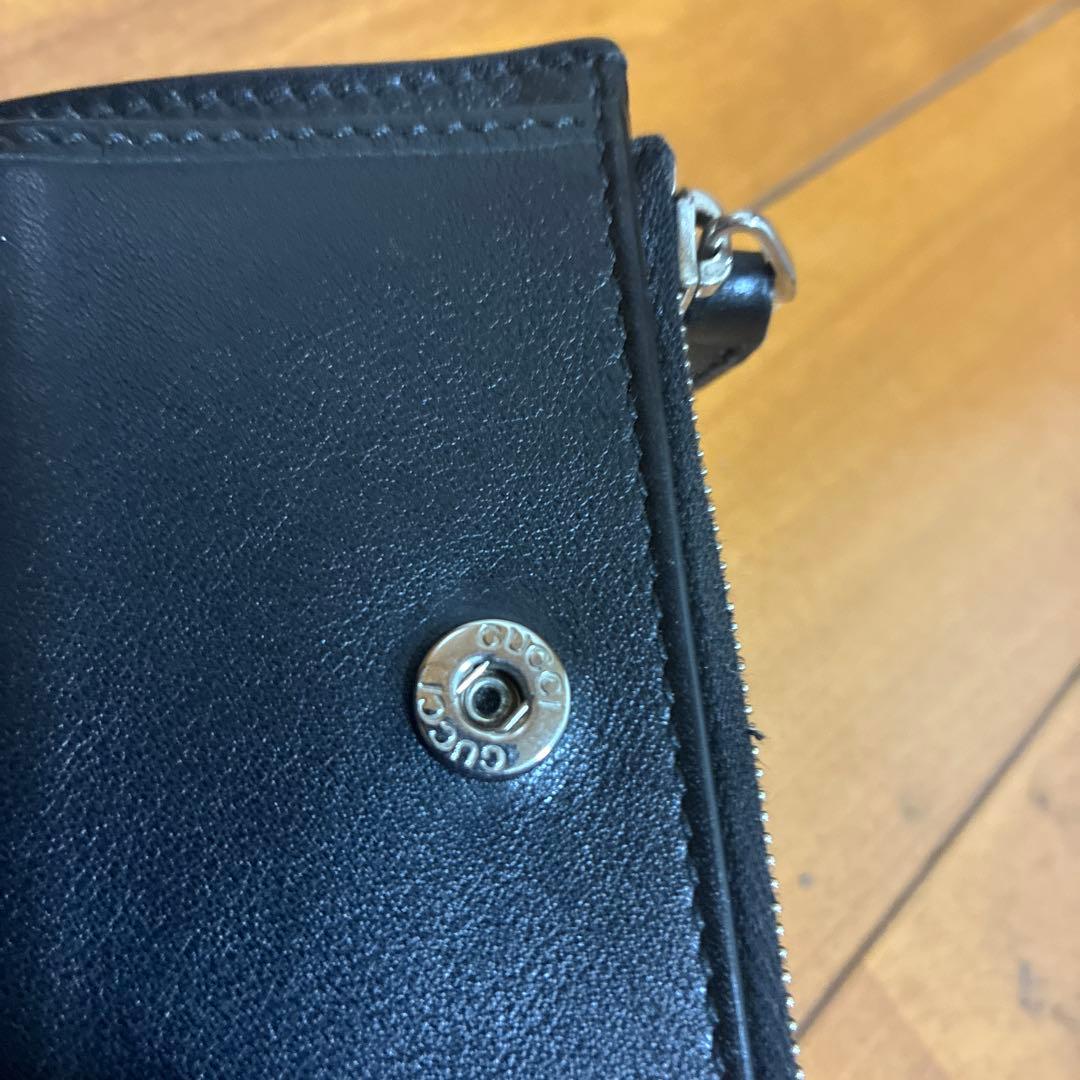 GUCCI ブラック二つ折り財布