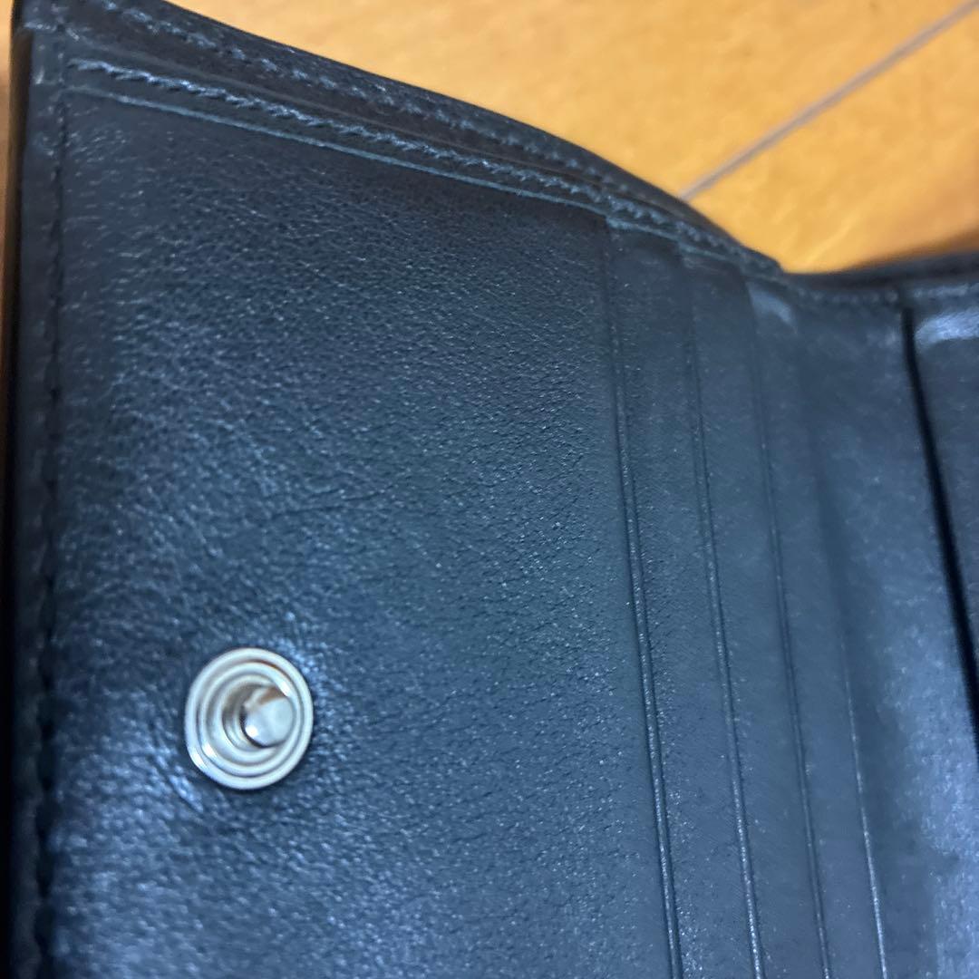 GUCCI ブラック二つ折り財布
