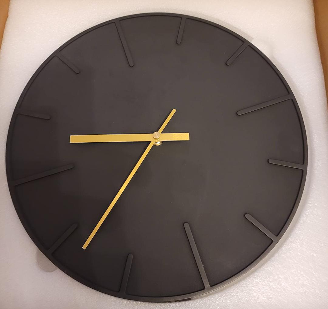 ★シンプルデザイン　掛け時計 静音 セメント製　モダン　シック