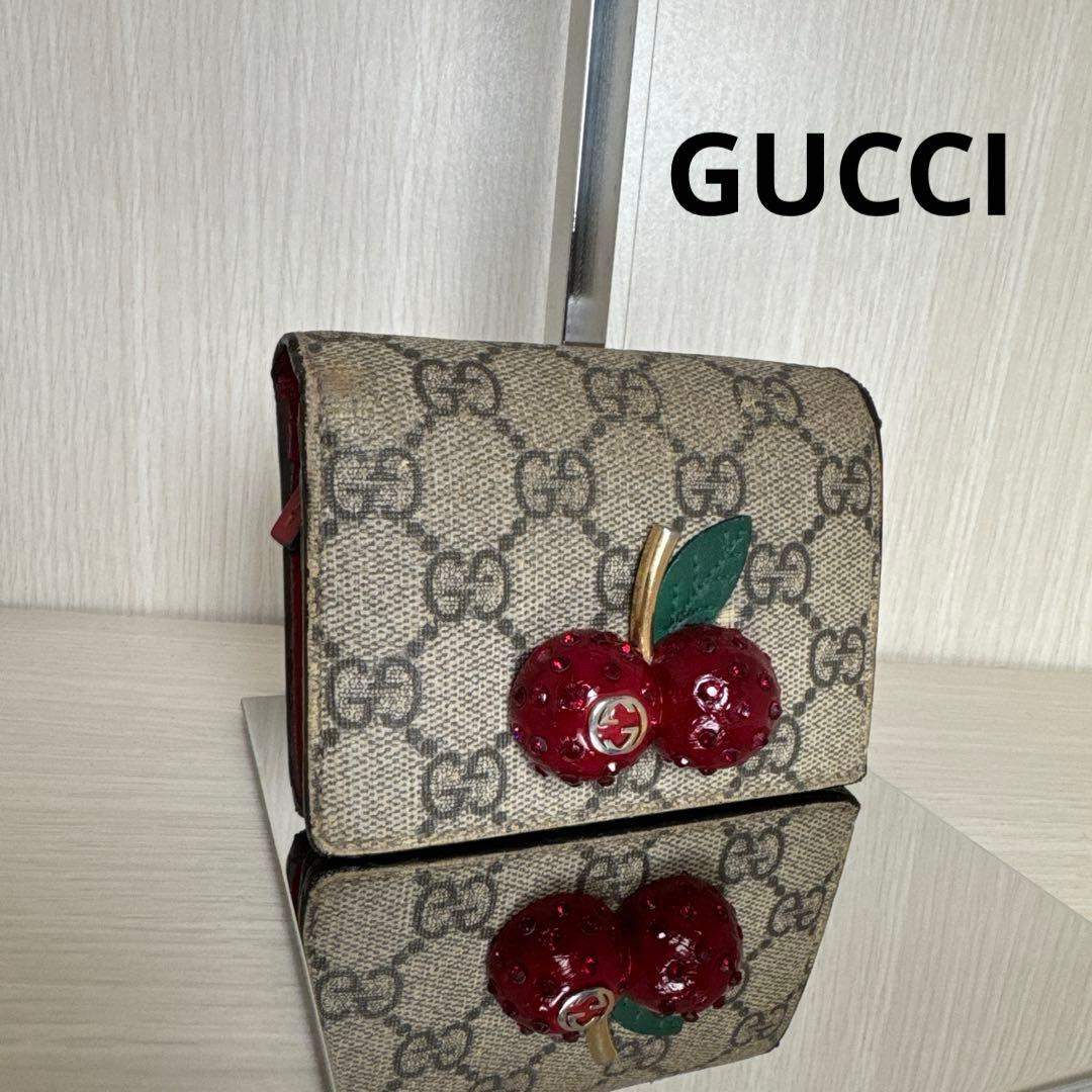 グッチ 二つ折り財布 チェリーさくらんぼ PVC GG スプリーム