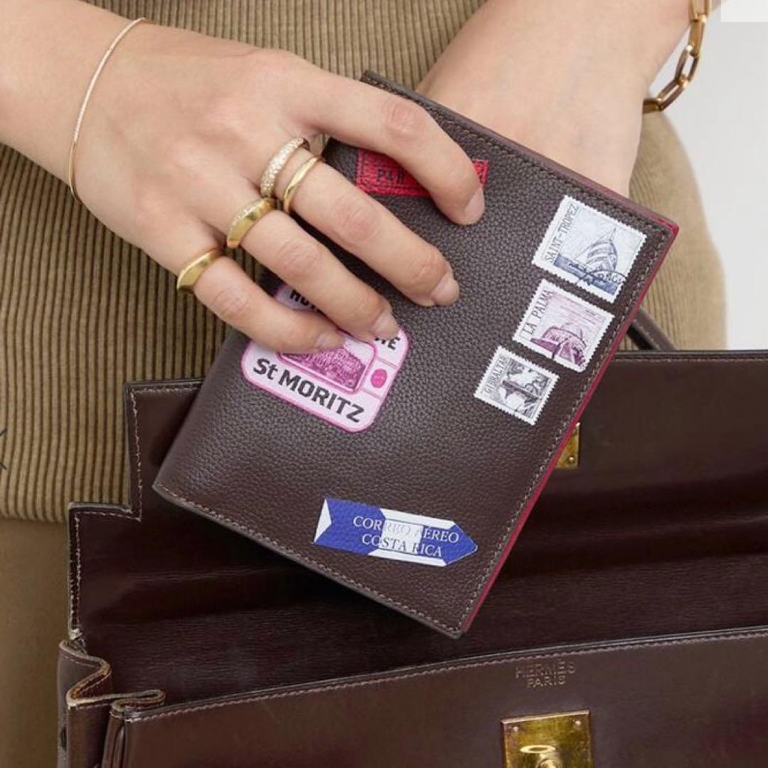 BTNパスポートホルダー