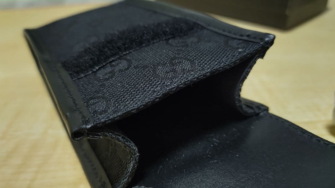 未使用品☆GUCCI 携帯ケース