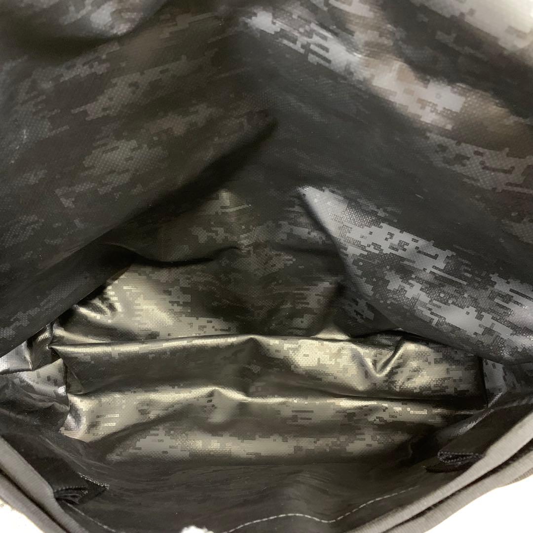 旧モデル CHROME CITIZEN BLCKCHRM メッセンジャーバッグ