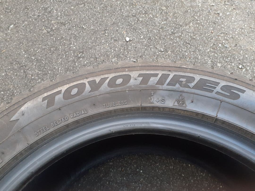 深溝22年47週　TOYO　スタッドレスタイヤ 205/55R16インチ 4本