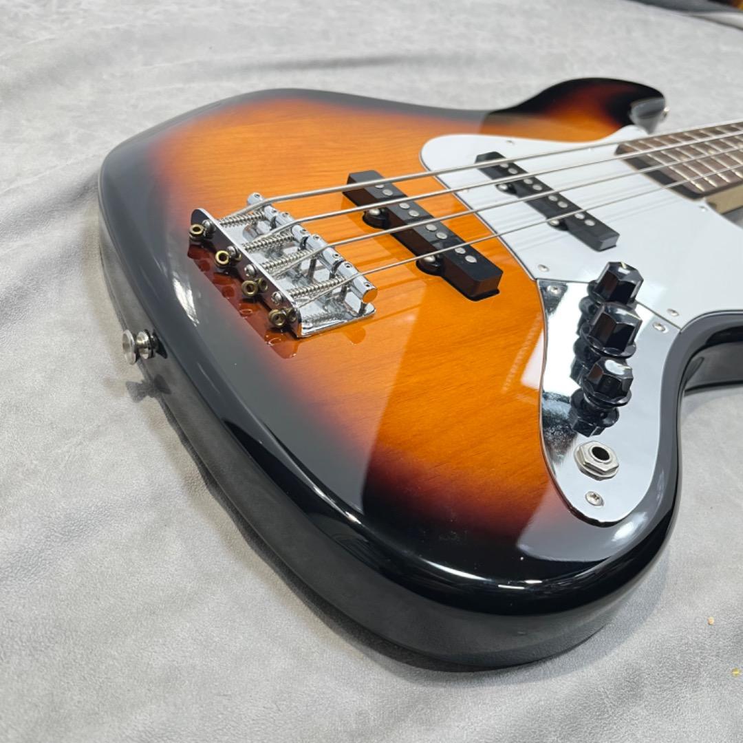 ベース Squier by Fender Affinity Jazz Bass