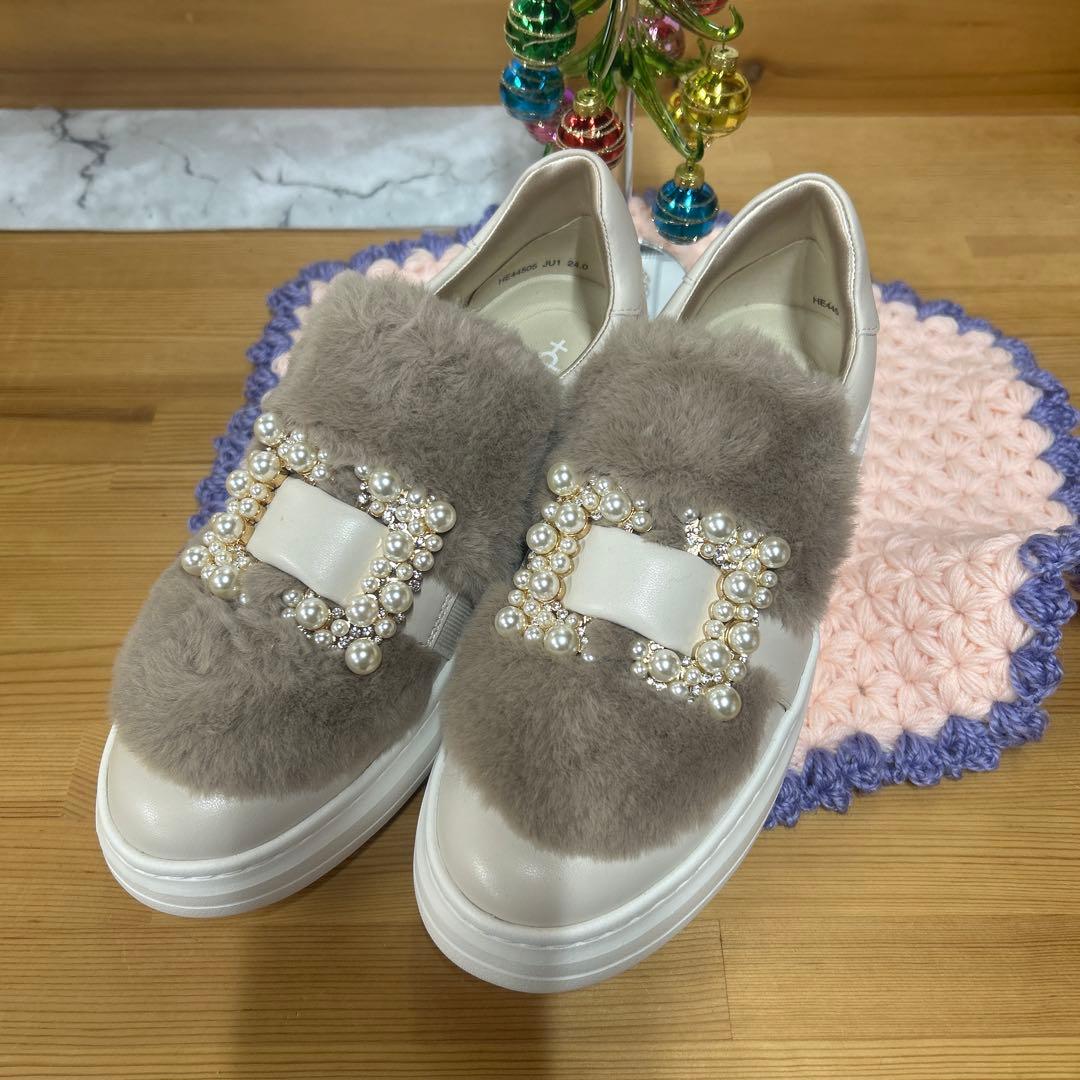 おすすめ✨ファー パール装飾 スリッポンスニーカー