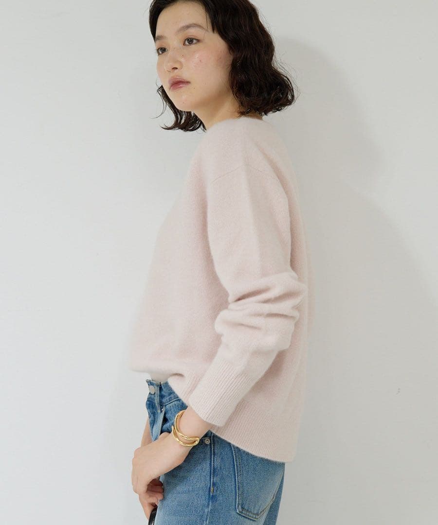 2025 ガリャルダガランテ　【デコルテ美人ニット】ファーウールキーネックニット