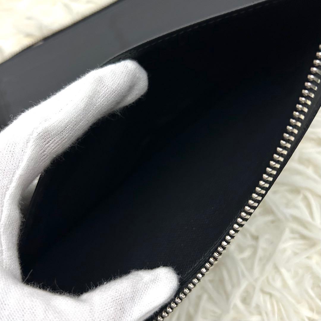 【極美品】新型 RFID内蔵 LOUIS VUITTON ジッピーウォレット