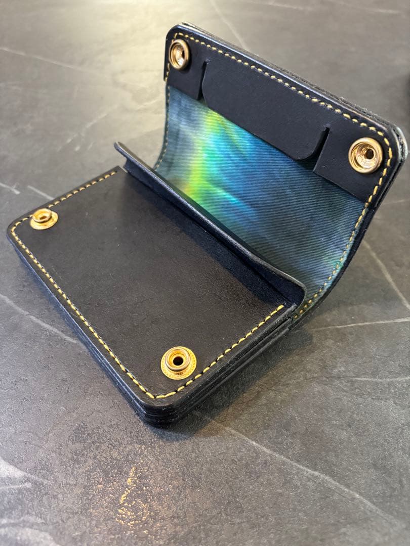 レザーウォレット　トラッカーウォレット　3層　厚手レザー　タイダイ　黒革財布