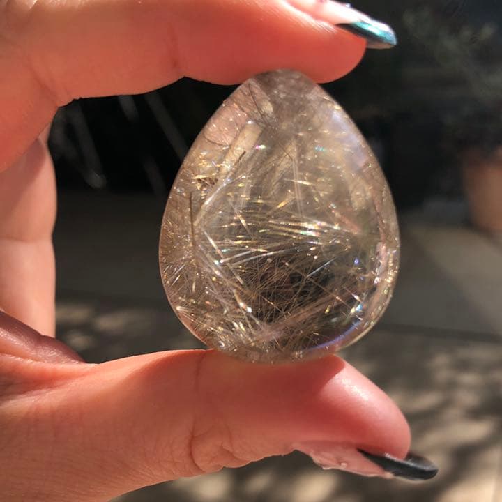 シルバークォーツ ティアドロップ 2