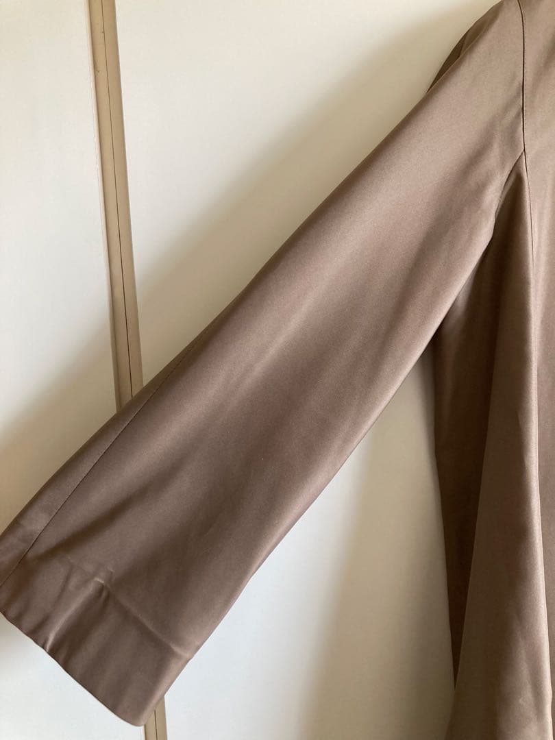 HERNO ヘルノ ライトコート シルク 100% グレージュ ベージュ