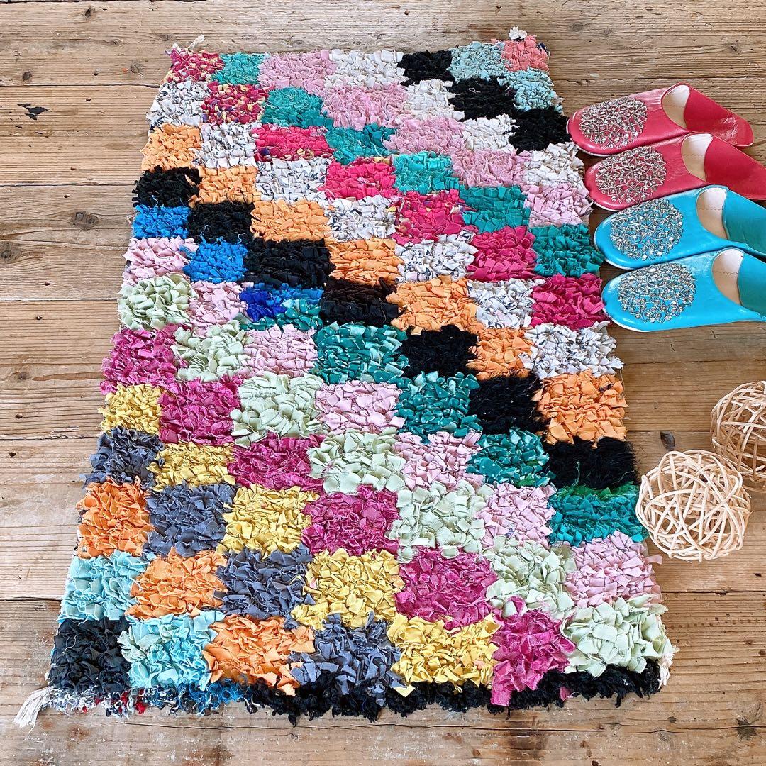 モロッコ ボシャルウィット Boucherouite ラグ カーペット①