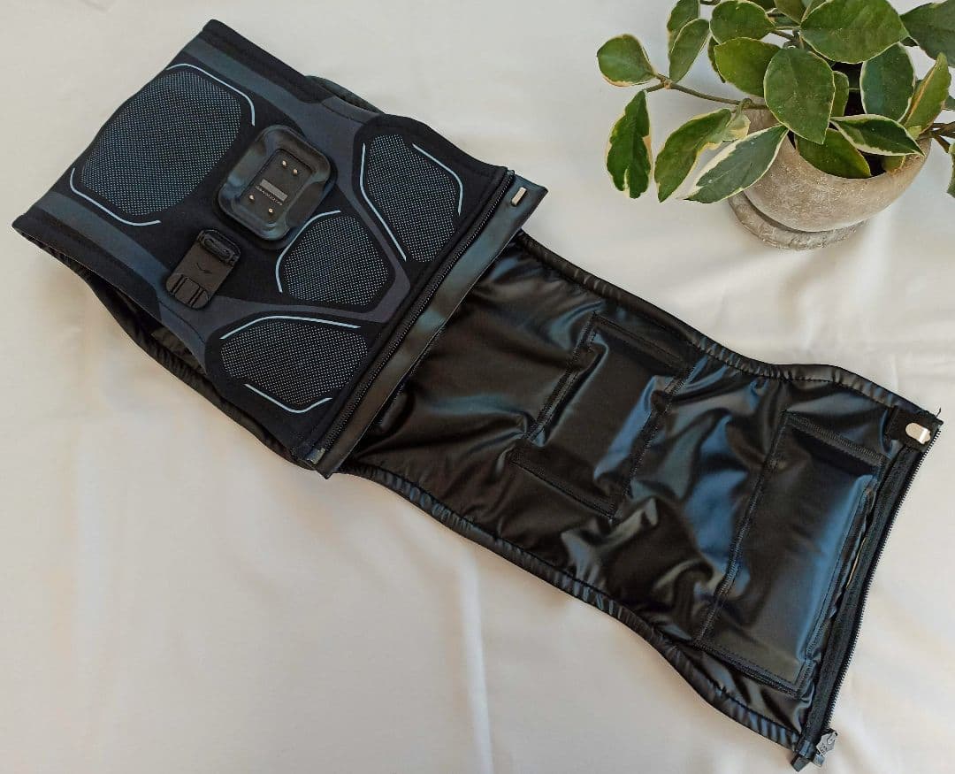 【美品】SIXPAD コアベルト2Mサイズシックスパッド