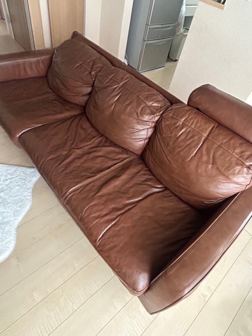 ブラウンレザー3人掛けソファ