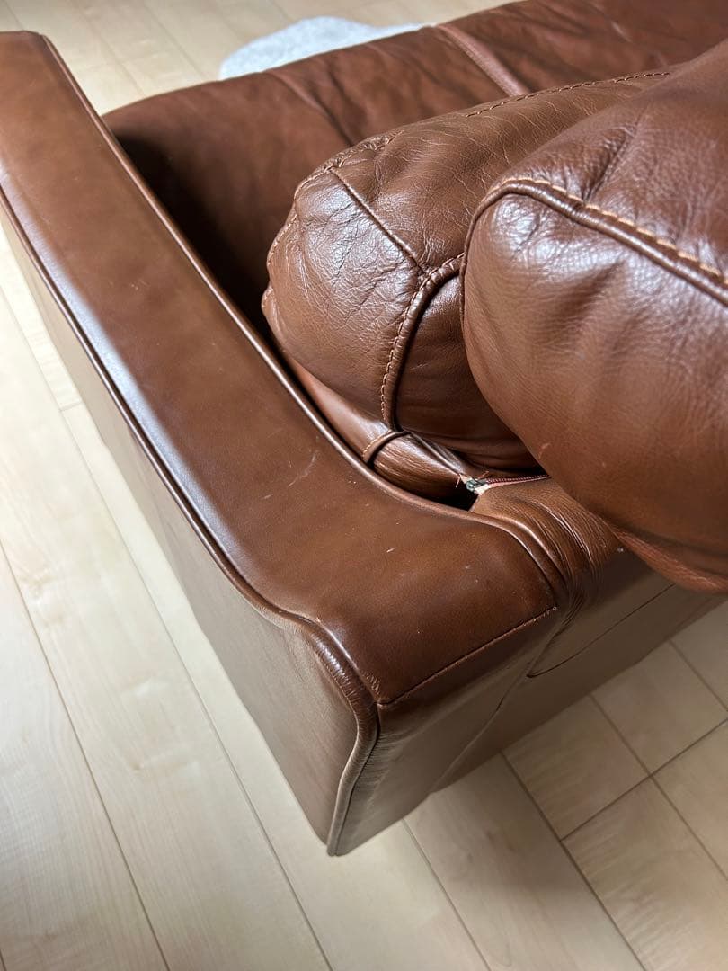 ブラウンレザー3人掛けソファ